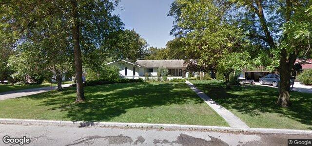 Larawan ng 402 Bower Boulevard sa Winnipeg, Manitoba