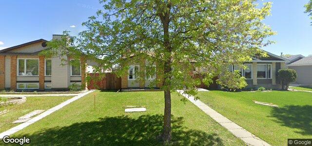 Photo of 104 Birchlynn Bay in Winnipeg, Manitoba