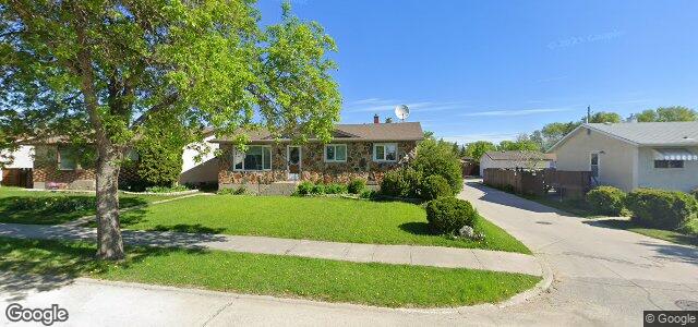 121 Manley Avenue（加拿大曼尼托巴省溫尼伯市）房屋照片