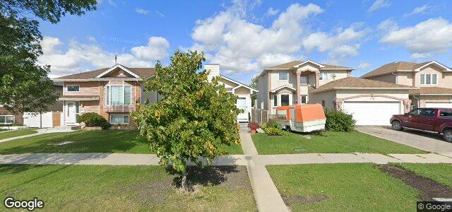 135 Lucas Avenue（加拿大曼尼托巴省溫尼伯市）房屋照片