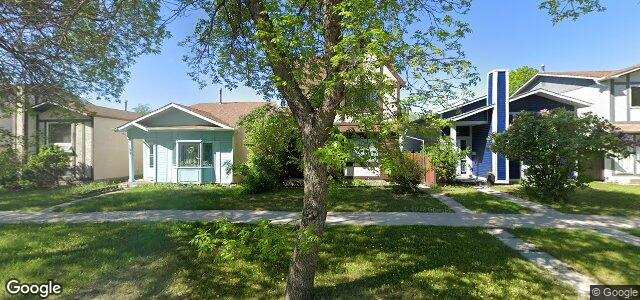 203 Egesz Street（加拿大曼尼托巴省溫尼伯市）房屋照片