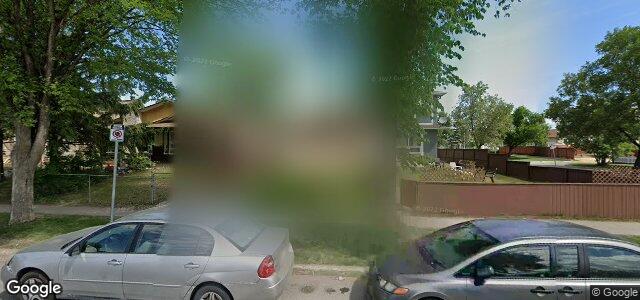 Larawan ng 2067 Burrows Avenue sa Winnipeg, Manitoba