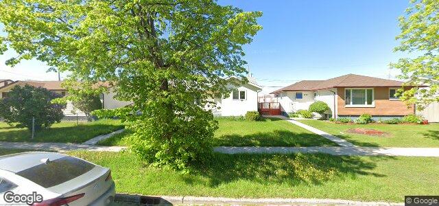 2122 Manitoba Avenue（加拿大曼尼托巴省溫尼伯市）房屋照片