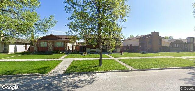 218 Egesz Street（加拿大曼尼托巴省溫尼伯市）房屋照片