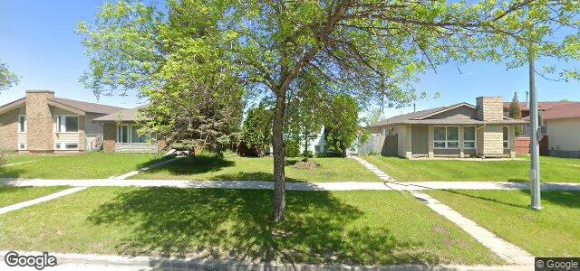 230 Egesz Street（加拿大曼尼托巴省溫尼伯市）房屋照片