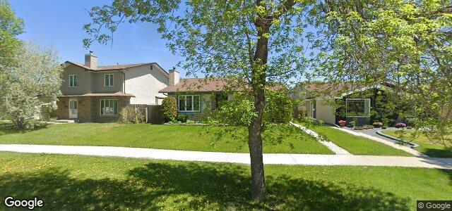 2415 Burrows Avenue（加拿大曼尼托巴省溫尼伯市）房屋照片