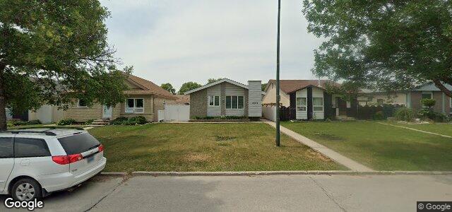 2504 Burrows Avenue（加拿大曼尼托巴省溫尼伯市）房屋照片