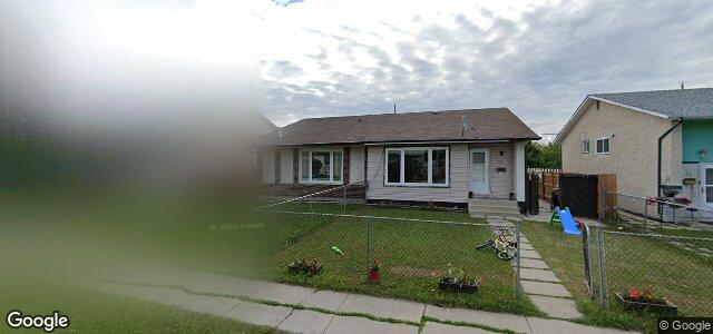 Larawan ng 27 Code Street sa Winnipeg, Manitoba