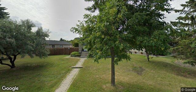 407 Egesz Street（加拿大曼尼托巴省溫尼伯市）房屋照片