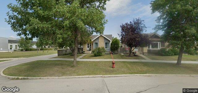 412 Egesz Street（加拿大曼尼托巴省溫尼伯市）房屋照片