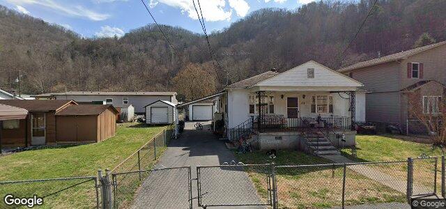 Photo of 49 Hunt Avenue in Winnipeg, Manitoba