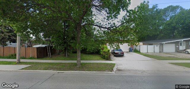 1016 Mcleod Avenue（加拿大曼尼托巴省溫尼伯市）房屋照片