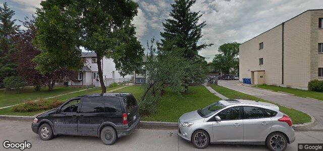 1121 Kimberly Avenue（加拿大曼尼托巴省溫尼伯市）房屋照片