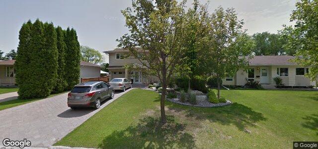 135 Amelia Crescent（加拿大曼尼托巴省溫尼伯市）房屋照片