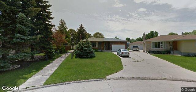 151 Amelia Crescent（加拿大曼尼托巴省溫尼伯市）房屋照片