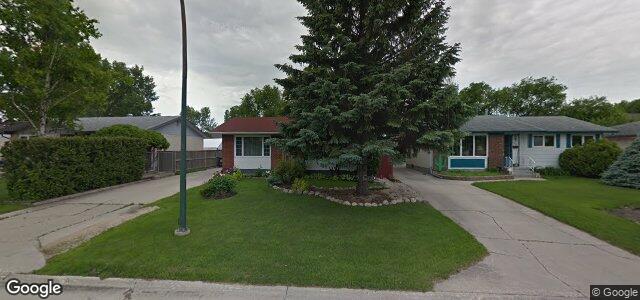Larawan ng 30 Rizer Crescent sa Winnipeg, Manitoba