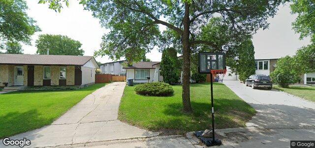 35 Marchant Crescent（加拿大曼尼托巴省溫尼伯市）房屋照片