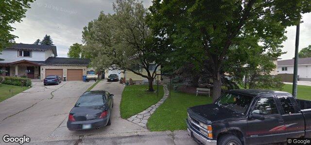 Larawan ng 74 Lemmen Drive sa Winnipeg, Manitoba