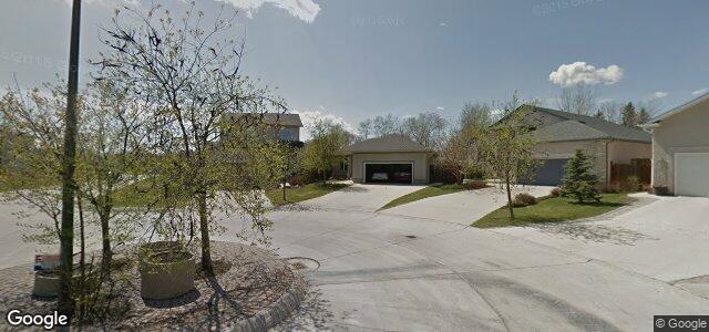 130 Bloomer Crescent（加拿大曼尼托巴省溫尼伯市）房屋照片