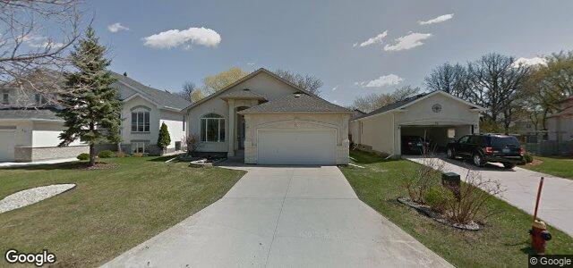 15 Bloomer Crescent（加拿大曼尼托巴省溫尼伯市）房屋照片