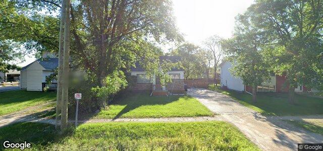 221 Elmhurst Road（加拿大曼尼托巴省溫尼伯市）房屋照片