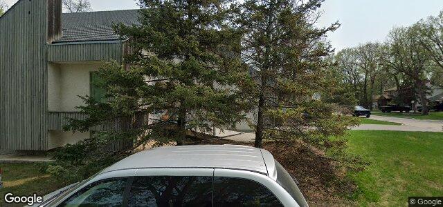 302 Victoria Crescent（加拿大曼尼托巴省溫尼伯市）房屋照片