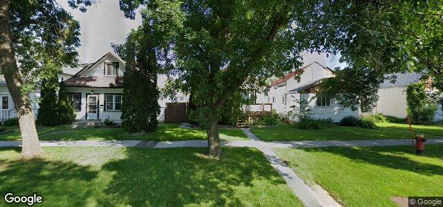 Larawan ng 119 Ravelston Avenue W sa Winnipeg, Manitoba