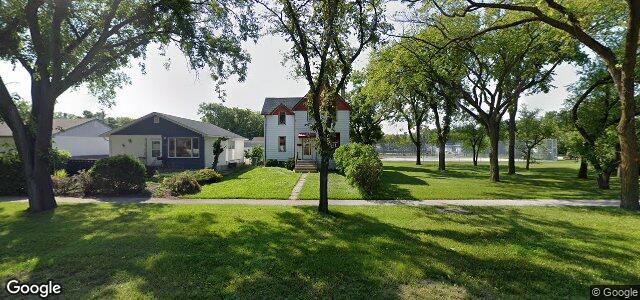 Photo of 314 Kildare Avenue W in Winnipeg, Manitoba