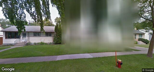 Larawan ng 327 Harvard Avenue W sa Winnipeg, Manitoba