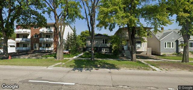 Photo of 331 Regent Avenue W in Winnipeg, Manitoba