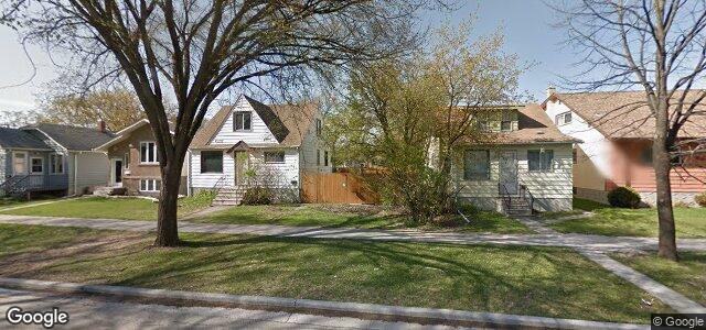 Photo of 343 Victoria Avenue W in Winnipeg, Manitoba