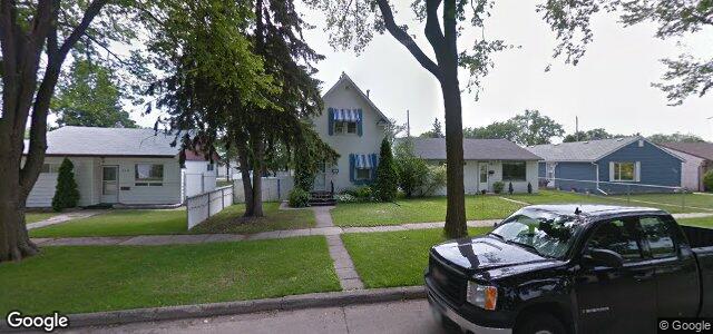 Photo of 416 Harvard Avenue W in Winnipeg, Manitoba