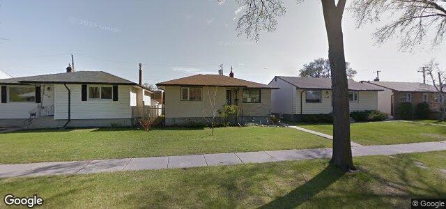 Photo of 552 Victoria Avenue W in Winnipeg, Manitoba