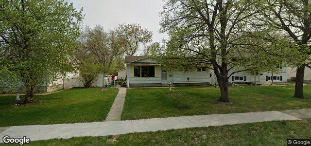 152 Woodydell Avenue（加拿大曼尼托巴省溫尼伯市）房屋照片