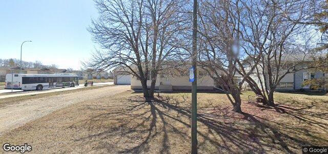 210 Hazelwood Crescent（加拿大曼尼托巴省溫尼伯市）房屋照片