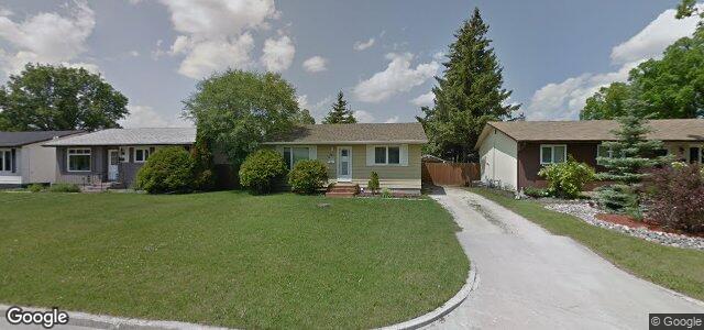 Photo of 49 Nakomis Bay in Winnipeg, Manitoba