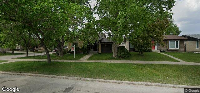 1135 Chancellor Drive（加拿大曼尼托巴省溫尼伯市）房屋照片