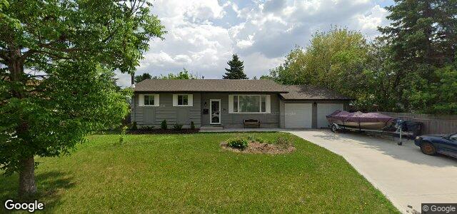 Photo of 14 Lakeglen Drive in Winnipeg, Manitoba