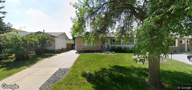 1611 Chancellor Drive（加拿大曼尼托巴省溫尼伯市）房屋照片