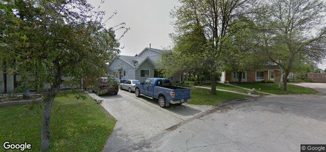 17 Lake Village Road（加拿大曼尼托巴省溫尼伯市）房屋照片