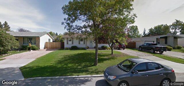 18 Lake Grove Bay（加拿大曼尼托巴省溫尼伯市）房屋照片