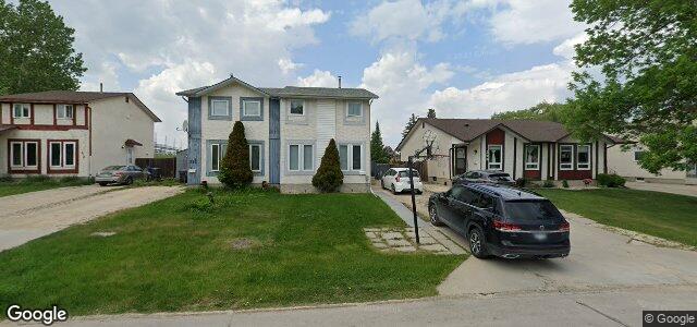 212 Lake Village Road（加拿大曼尼托巴省溫尼伯市）房屋照片