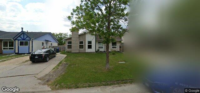 242 Lake Village Road（加拿大曼尼托巴省溫尼伯市）房屋照片