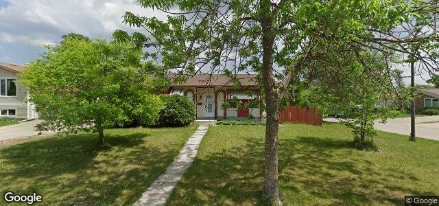 Photo of 27 Santa Clara Crescent in Winnipeg, Manitoba