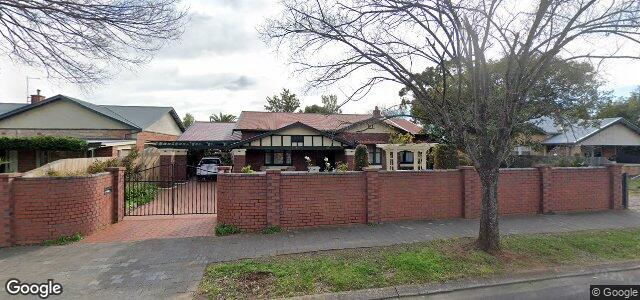 31 Salisbury Crescent（加拿大曼尼托巴省溫尼伯市）房屋照片