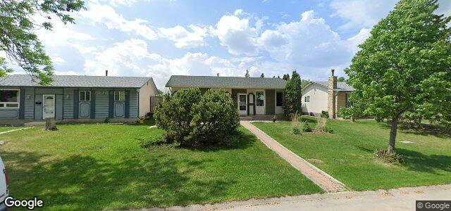 42 Santa Clara Crescent（加拿大曼尼托巴省溫尼伯市）房屋照片