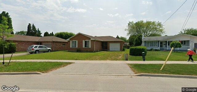 98 Lakeshore Road（加拿大曼尼托巴省溫尼伯市）房屋照片