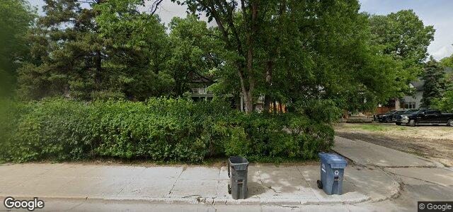 305 Academy Road（加拿大曼尼托巴省溫尼伯市）房屋照片