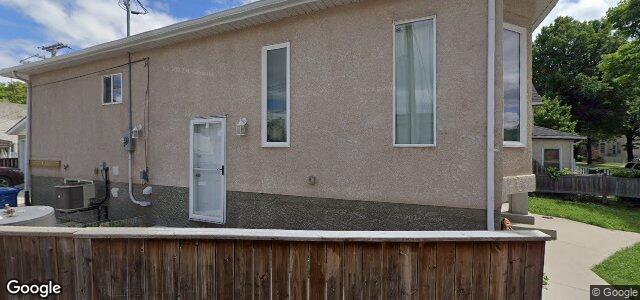 979 Winnipeg Avenue（加拿大曼尼托巴省溫尼伯市）房屋照片