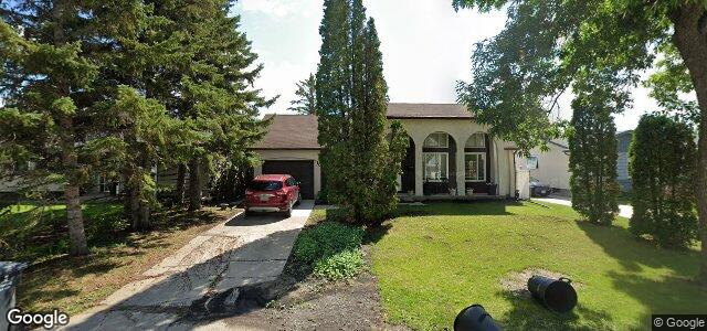 Photo of 10 Collingham Bay in Winnipeg, Manitoba